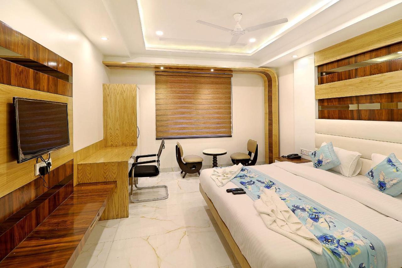 Hotel York Legacy -3 Minutes Walk From New Delhi Railway Station 'The 5 Star Ambience' Newly Built Exterior photo